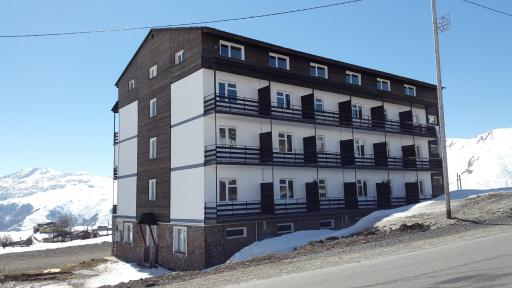 Holiday Studio - Housity