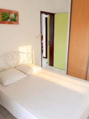 Appartement charmant a Saint Denis 46 m² parking inclus - Housity