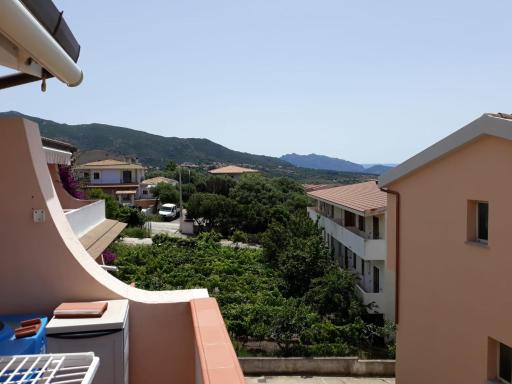 Charming Apartment in Badesi - 48 m² + Parking - Housity