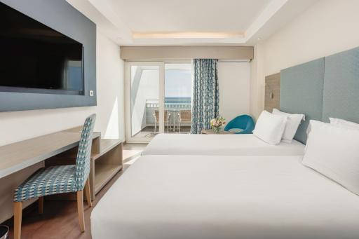 Amadil Ocean Club - Housity