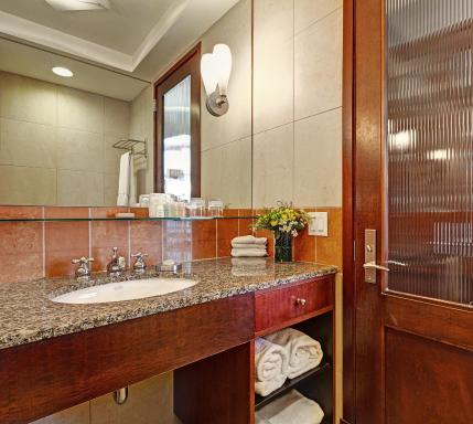 Hotel Giraffe by Library Hotel Collection - Housity
