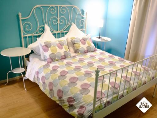 Hostal Five Gates - Housity