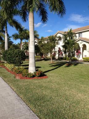 Speedway Blvd Townhouse - Housity