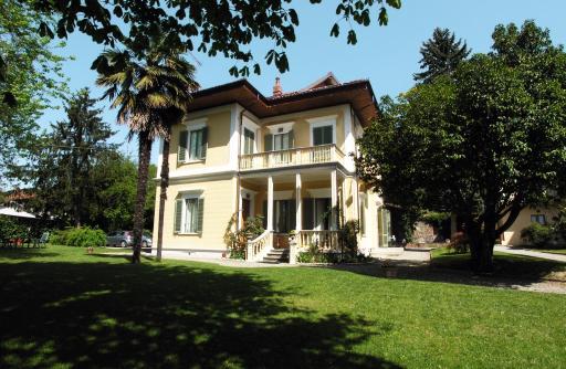 Villa D'Azeglio - Housity