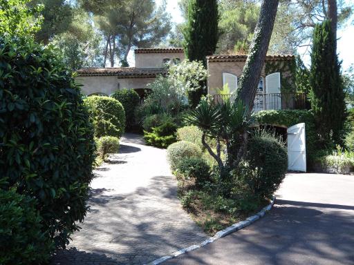 La Douce Heure - Housity