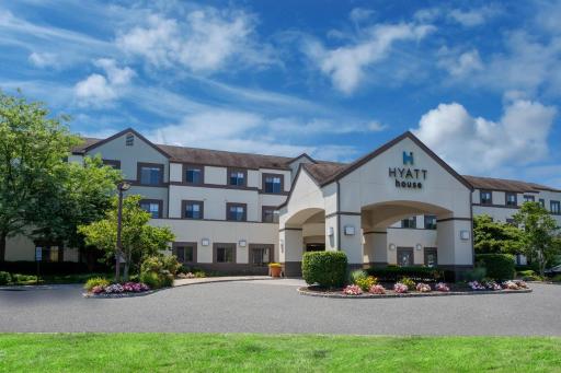 Hyatt House Morristown - Housity