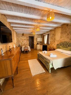 Arionos Rooms - Old Town - Housity