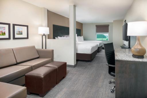 Ameniti Bay - Best Western Signature Collection - Housity