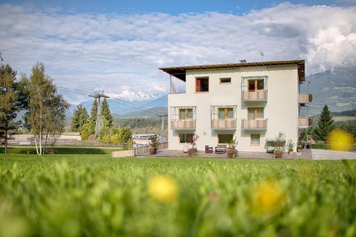B&B Garni Schorneck - Housity