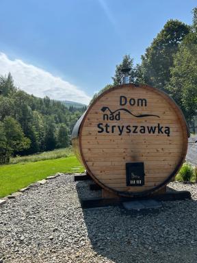Dom nad Stryszawką z BALIĄ i SAUNĄ - domek wypoczynkowy na wyłączność - Housity