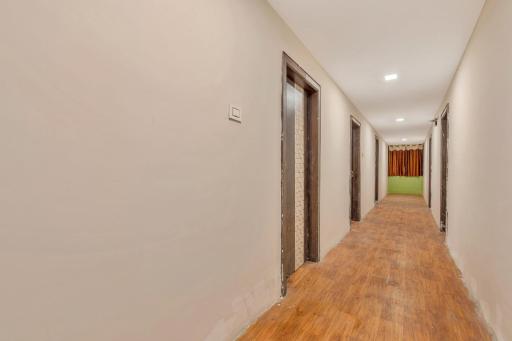 Hotel O Ruby Grand Opp Apollo Hospital Kondapur - Housity