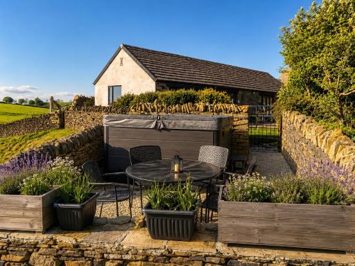 The Coach House & The Stables Holiday Homes Windy Bank Hall Green Moor Yorkshire Peak District - Housity