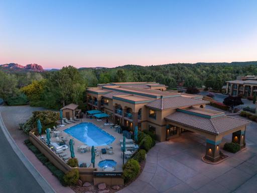 Mountain Modern Sedona, Tapestry Collection by Hilton - Housity