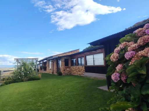 Uitzicht Private Nature Reserve and Lodge - Housity