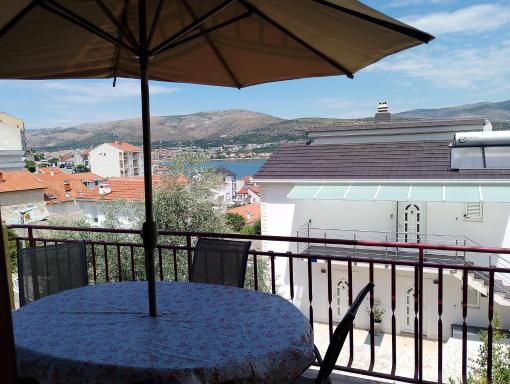 Apartment Lucky Star - 2 Bedroom, Sea View, Large Balcony, Free Parking, BBQ - Housity