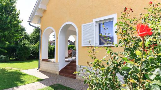 Zita Haus - Housity