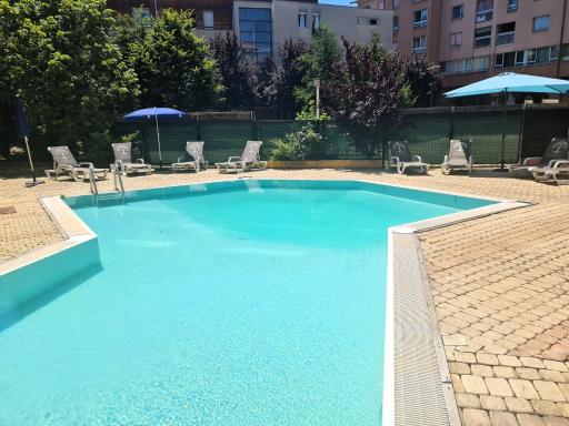 Adonis Gapotel - Housity