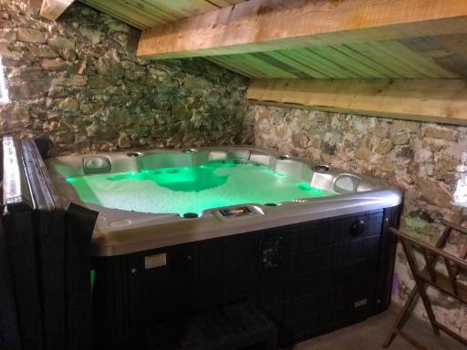 Maison charmante a Lanarce avec vue sur la montagne jacuzzi - Housity