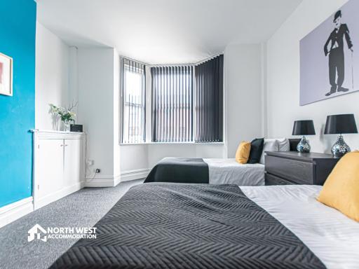 Firs Serviced Accommodation - Housity