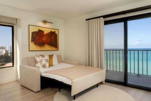 Courtyard by Marriott Isla Verde Beach Resort - Housity
