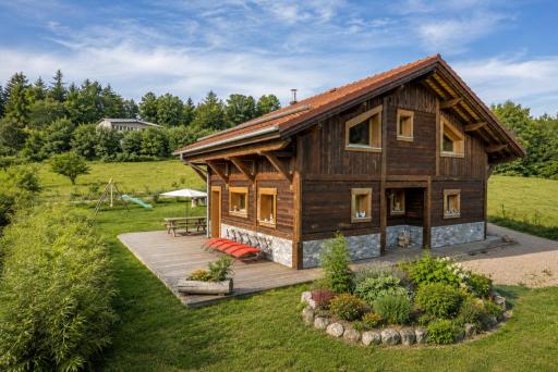 Chalet familial 9 personnes avec sauna privatif et piscine naturelle - Le Domaine des Fleurs Gérardmer - Housity