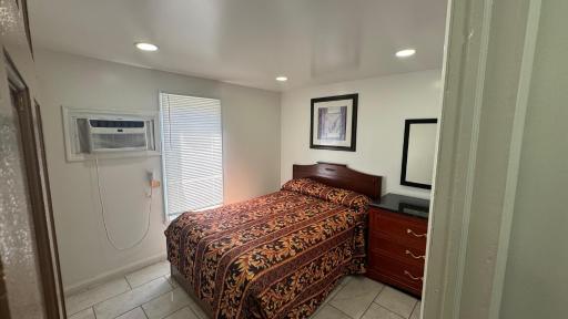 Shore Beach Houses - 52 - 401 Porter Avenue - Housity