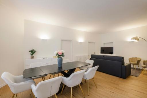 Milan Royal Suites - Centro - Housity