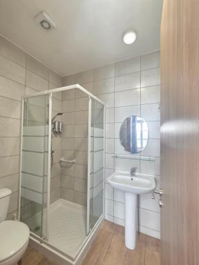 Harrys Inn Guesthouse - Housity
