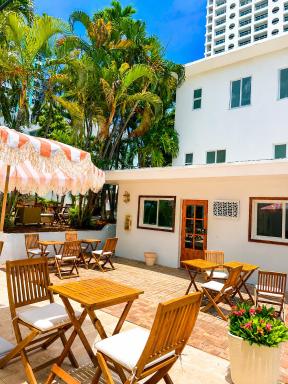 North Beach Hotel - Housity