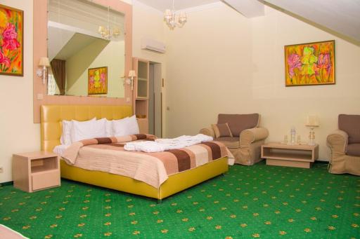 Hotel and Restaurant Complex Lubokray - Housity