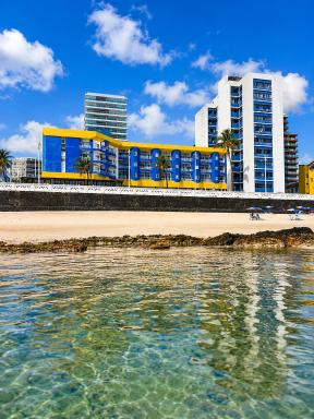 Flat no Farol da Barra 129 - Housity