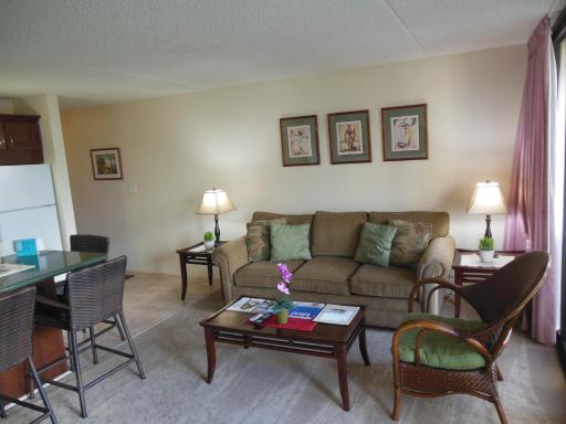 THE ALI'I SUITE at WAIKIKI BANYAN - Housity