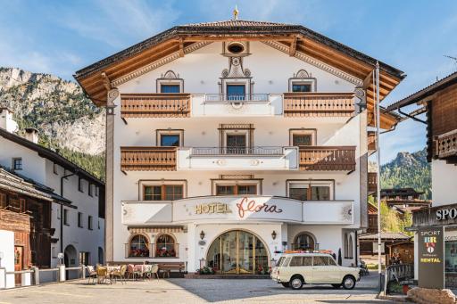 Hotel Flora - Housity