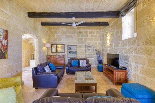 Girardu Holiday Home - Housity