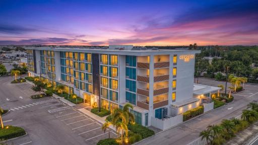 Kompose Boutique Hotel Sarasota - Housity