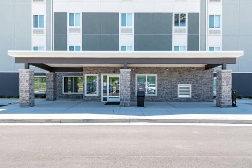 WoodSpring Suites Buford near Mall of Georgia-Lake Lanier - Housity