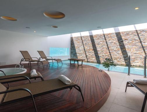 Dazzler by Wyndham Colonia - Housity
