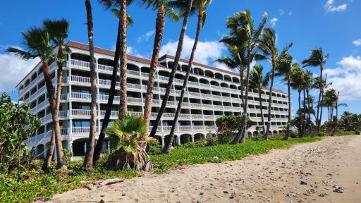 Lahaina Shores Beach Resort - Housity