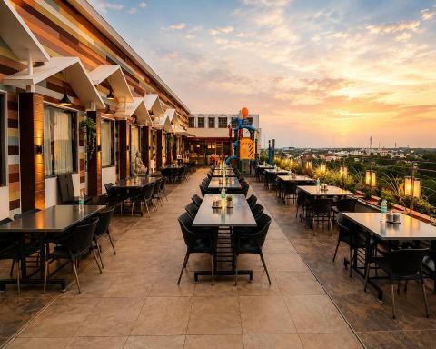 Hotel Rock Fort View - Housity