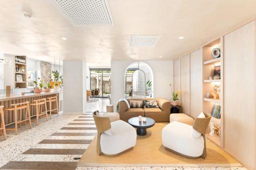Beachfront Hotel Bommeljé - Housity