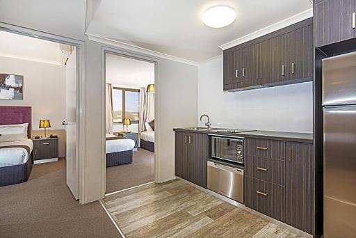 Mantra Pavilion Hotel Wagga - Housity