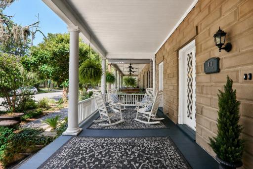Downtown Savannah Oasis - Housity
