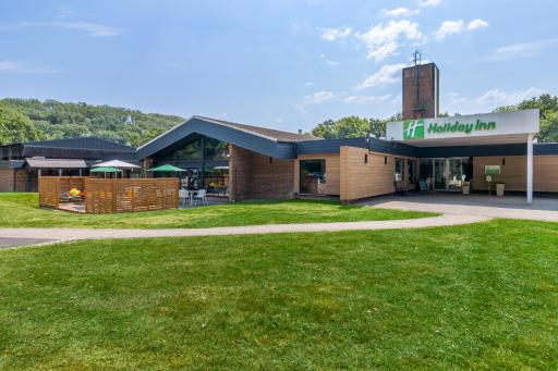 Holiday Inn Newport, an IHG Hotel - Housity