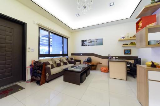 Ye-Bo Mei Hua Lu - Housity