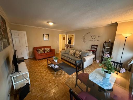 Downtown 1 Bedroom Apt 20L - Housity