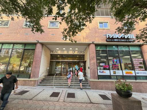 Downtown 1 Bedroom Apt 20L - Housity