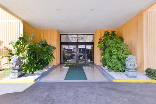 Quality Inn & Suites Montebello - Los Angeles - Housity