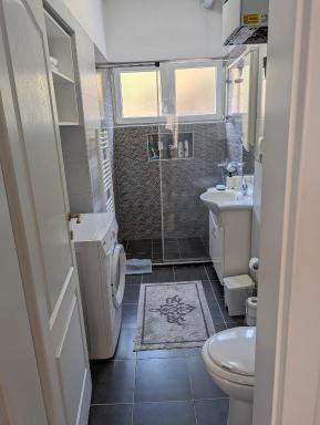 White & Tidy - Apartment Sarajevo - Housity