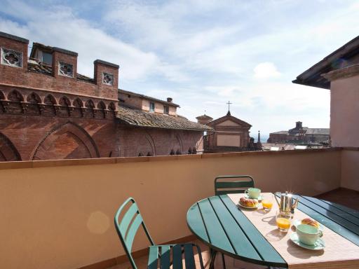 Siena Romantica - Housity