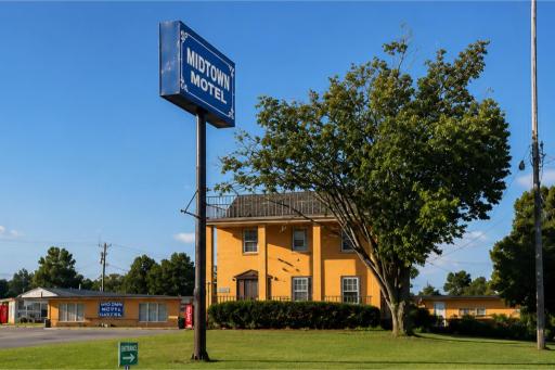 Midtown Motel Burlington Near Hwy 34 - Housity